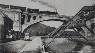 Illustration for article titled Wuppertal Suspended Railway